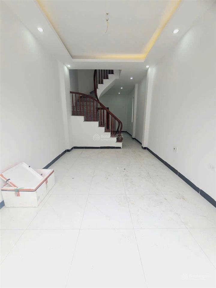 Bán nhà cao viên, thanh oai  lô góc  xây 3 tầng  giá 2,7 tỷ (có thương lượng)