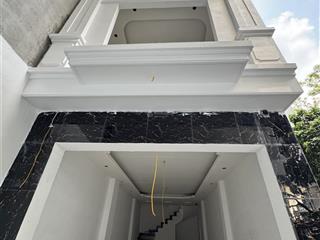 Bán nhà biên giang, hà đông  35,6m2  4 tầng  gần nhà văn hóa & ô tô tránh