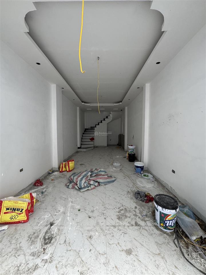 Bán nhà biên giang, hà đông  35,6m2  4 tầng  gần nhà văn hóa & ô tô tránh