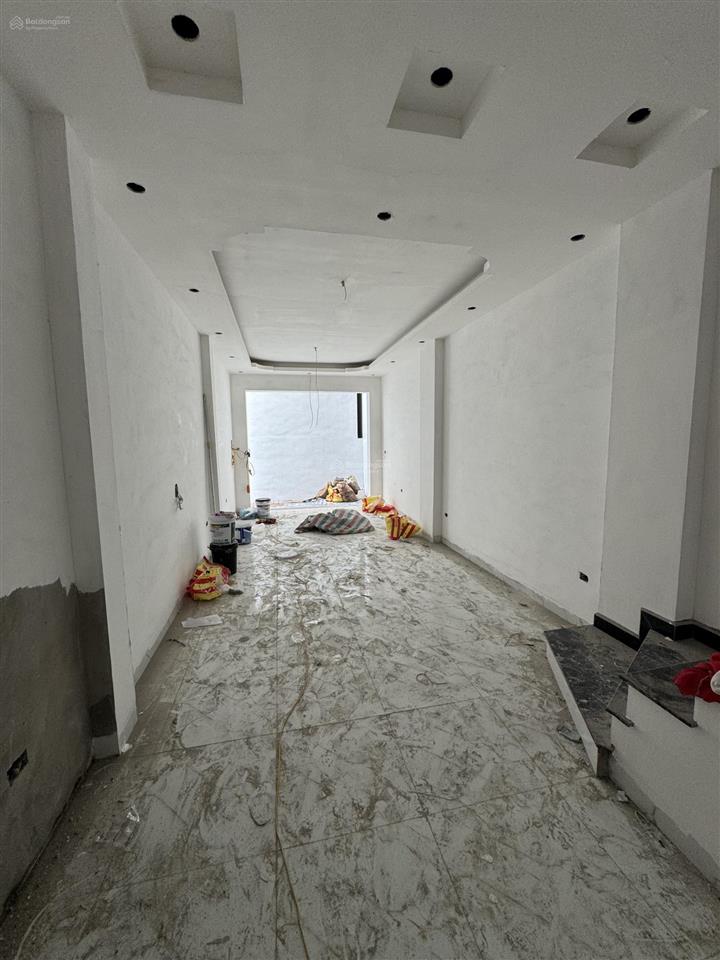 Bán nhà biên giang, hà đông  35,6m2  4 tầng  gần nhà văn hóa & ô tô tránh