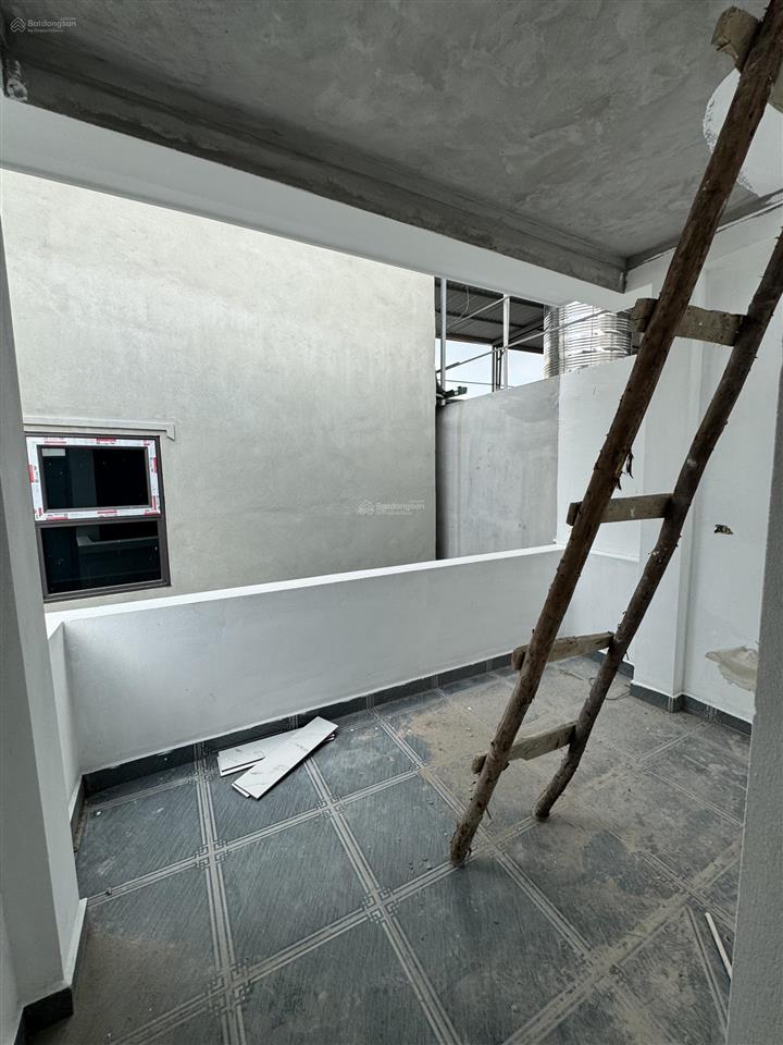 Bán nhà biên giang, hà đông  35,6m2  4 tầng  gần nhà văn hóa & ô tô tránh