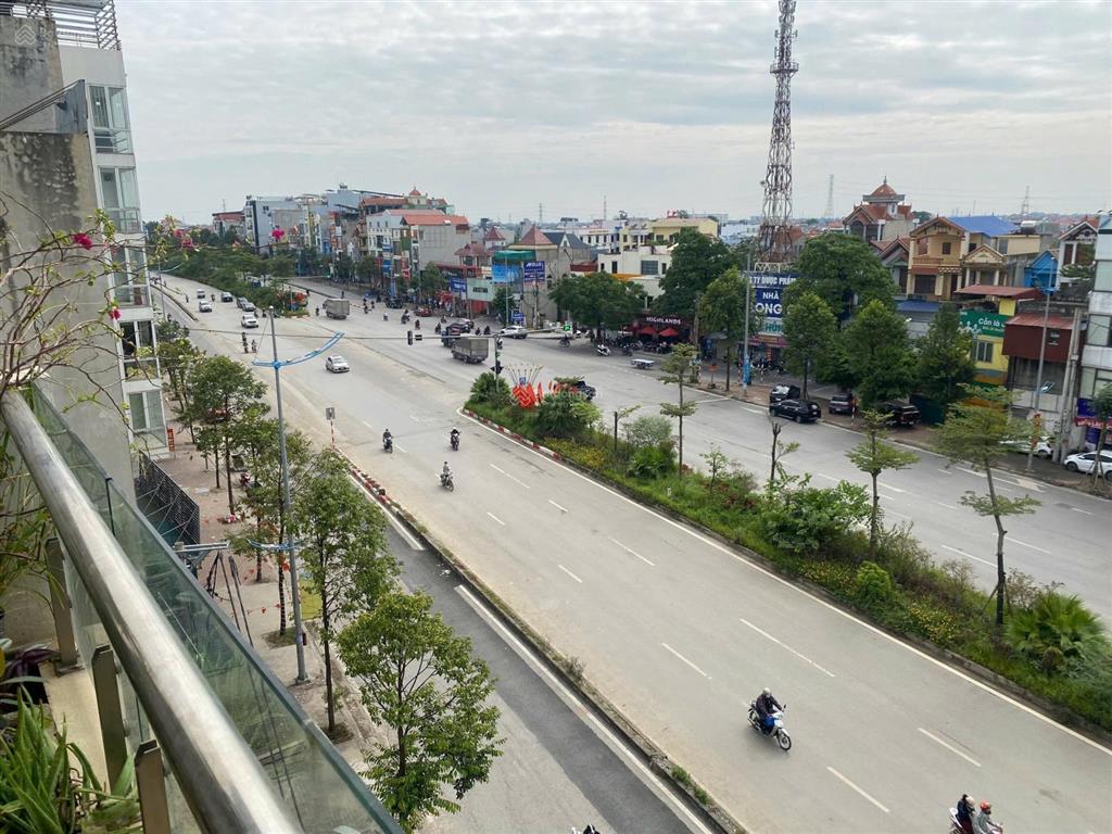 Bán nhà mặt ql6a, thị trấn chúc sơn, chương mỹ  102,1m2  nhà 5 tầng kinh doanh  giá hơn 10 tỷ