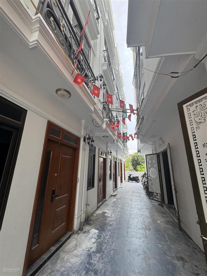 Bán nhà cao viên, thanh oai  30m2 xây 4 tầng  giáp hà đông  giá 2,95 tỷ