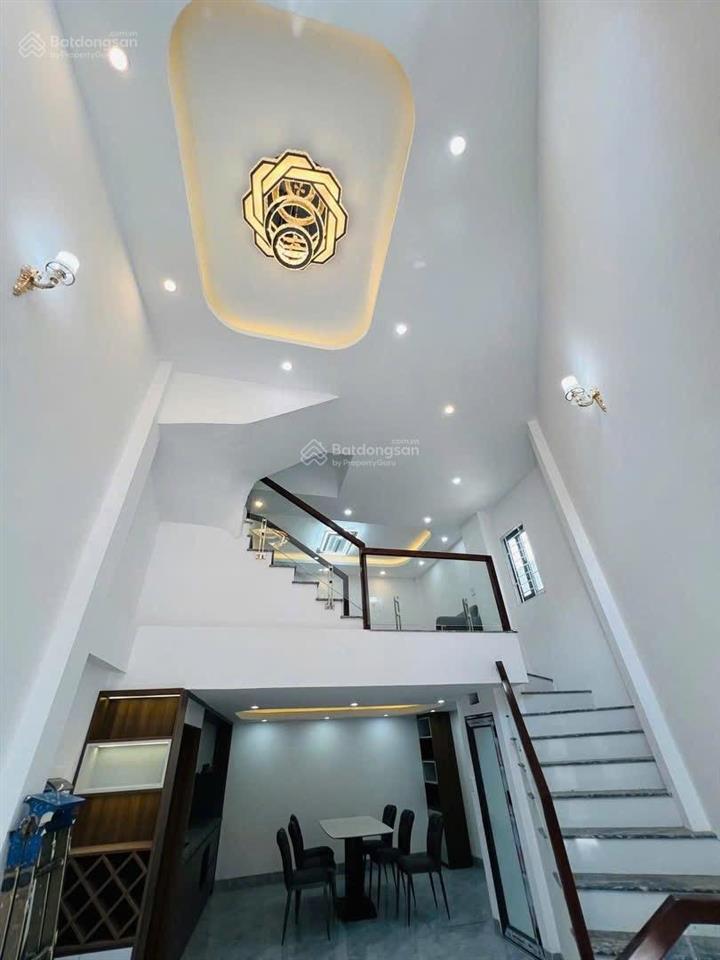 Bán nhà cao viên trong đê, thanh oai  42m2  4 tầng  giá chào 4,5 tỷ (có thương lượng)