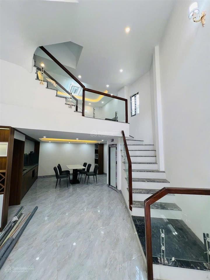 Bán nhà cao viên trong đê, thanh oai  42m2  4 tầng  giá chào 4,5 tỷ (có thương lượng)
