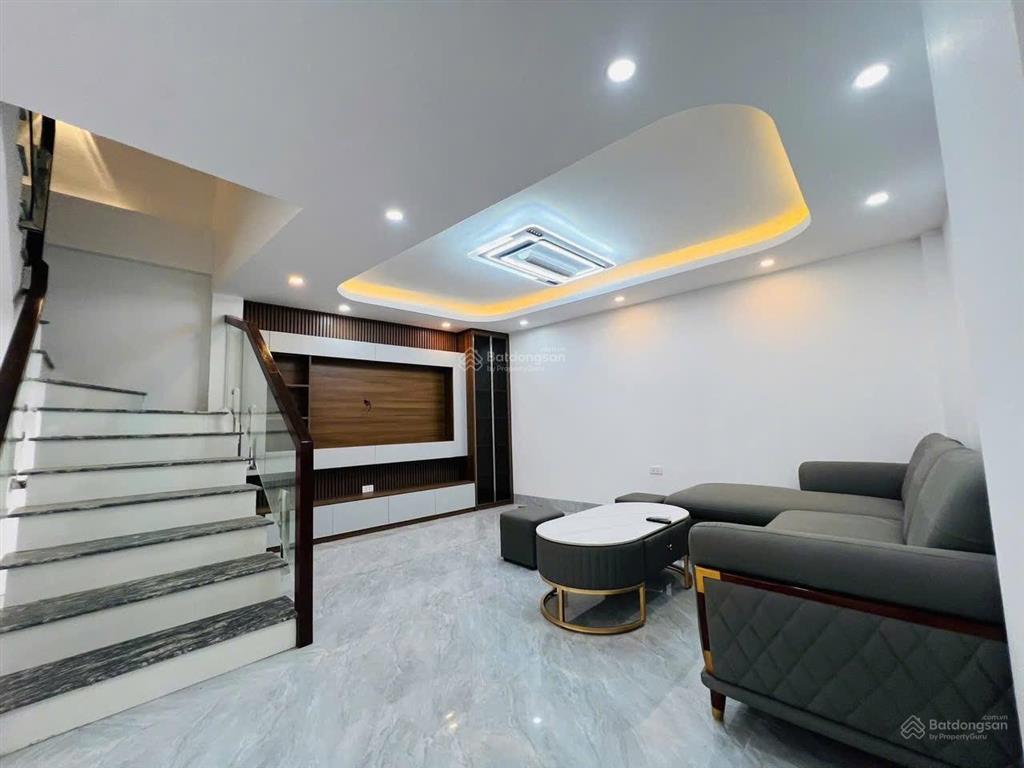 Bán nhà cao viên trong đê, thanh oai  42m2  4 tầng  giá chào 4,5 tỷ (có thương lượng)