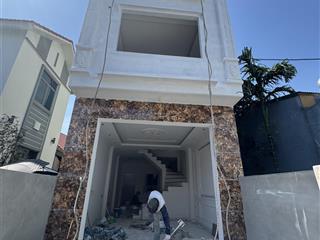 Bán nhà chúc sơn, chương mỹ  52,5m2 x 4 tầng  sân cổng riêng, trung tâm phường