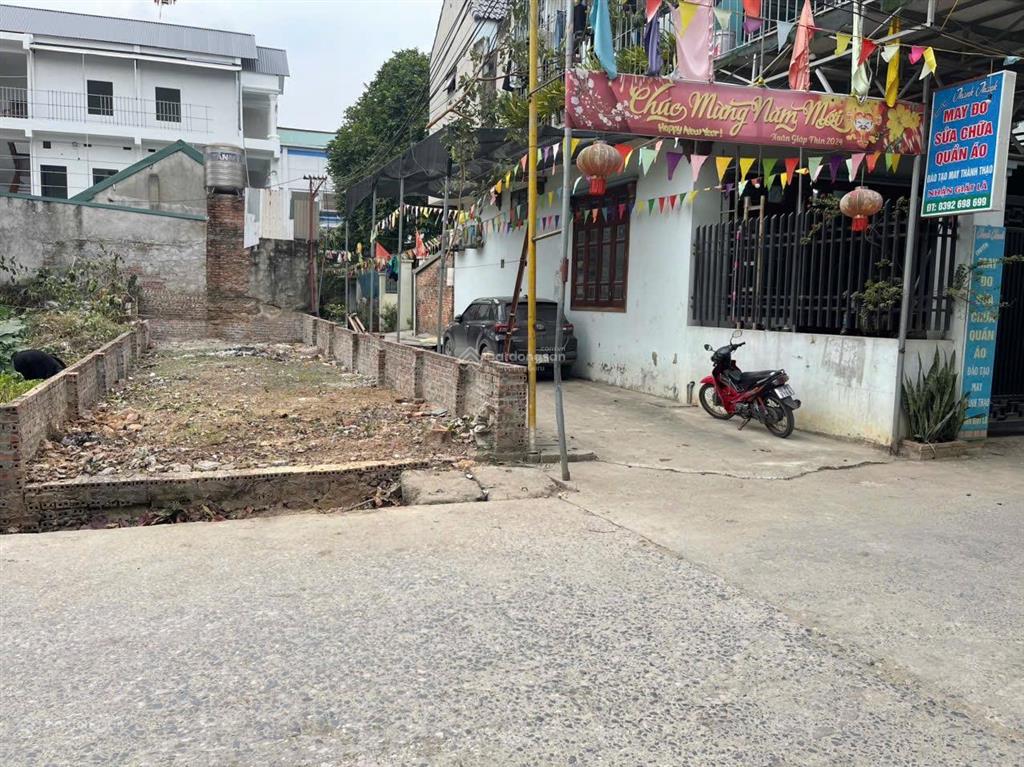 Bán đất lô góc kinh doanh ngay cổng bệnh viện đa khoa chương mỹ, ngọc giả  83m2