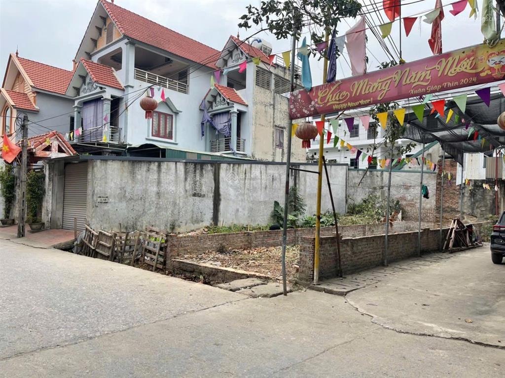 Bán đất lô góc kinh doanh ngay cổng bệnh viện đa khoa chương mỹ, ngọc giả  83m2