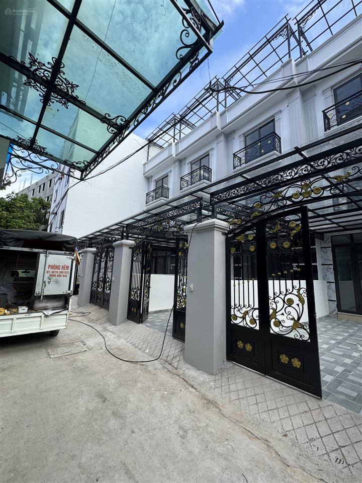 Bán nhà chúc sơn, chương mỹ  63m2 sân cổng ô tô  cạnh trường cấp 3 ngô sỹ liên