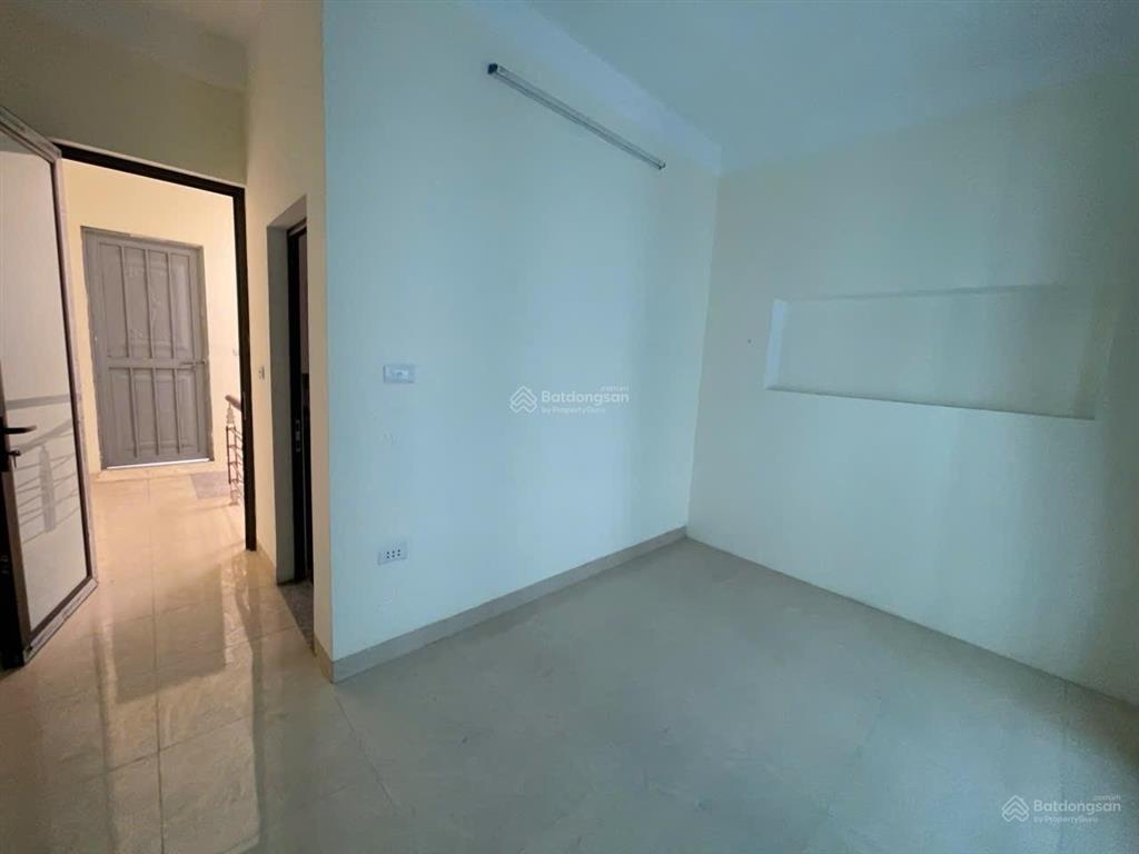 Bán nhà yên nghĩa, hà đông  36m2  giá 3,4 tỷ gần bến xe yên nghĩa, đại học phenikaa