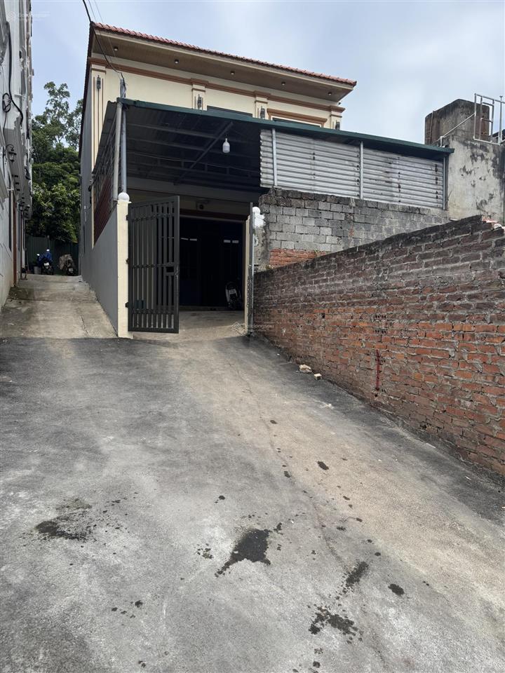 Bán đất thị trấn chúc sơn, chương mỹ  50m2  ô tô đỗ cửa  giá 2,85 tỷ vài phút ra quốc lộ 6