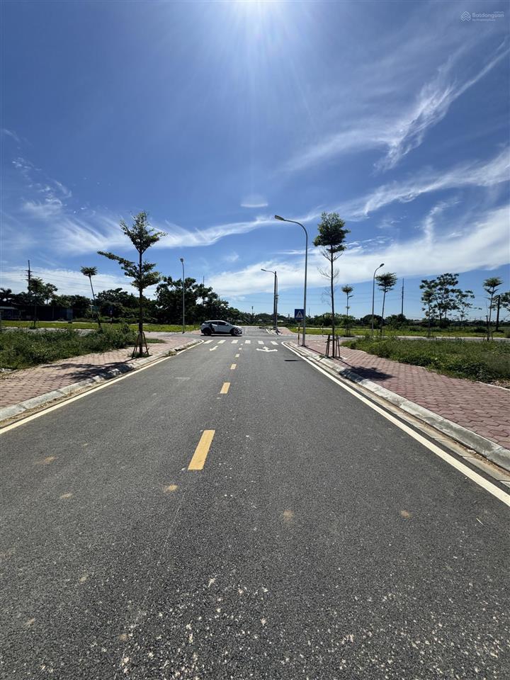 Bán đất đấu giá thôn đồng trữ, phú nghĩa, chương mỹ, hà nội  diện tích 100m2 hơn 40tr/1m2