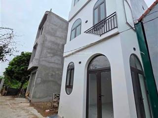 Bán nhà ngọc hoà, chương mỹ  50m2  3 tầng 1 tum  giá 3,65 tỷ sát quốc lộ 6