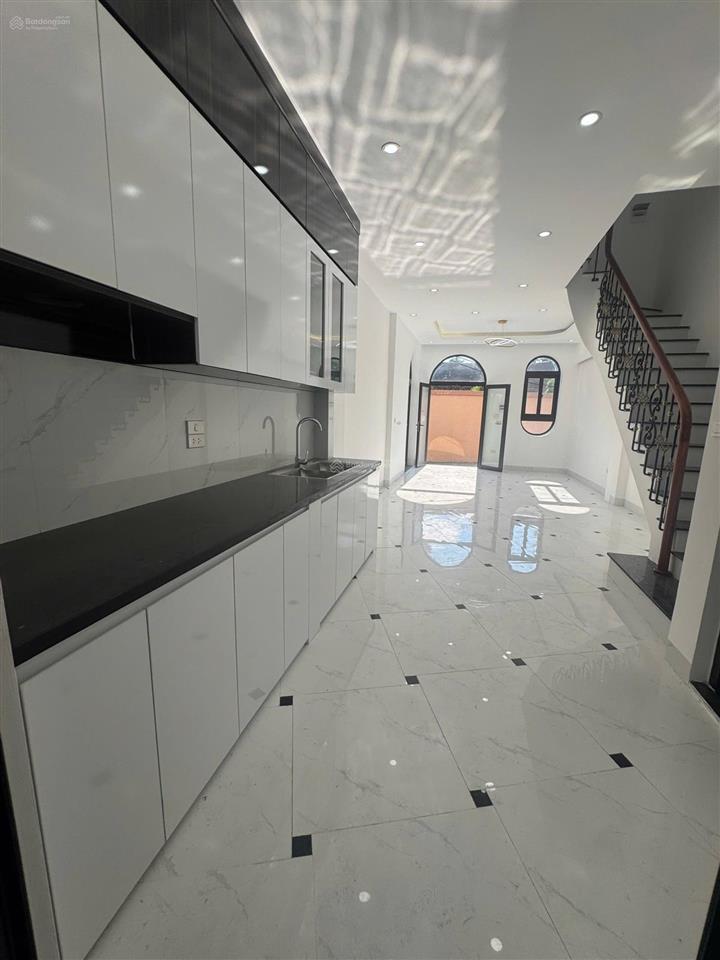 Bán nhà ngọc hoà, chương mỹ  50,9m2 xây 3 tầng 1 tum  ô tô đỗ cửa