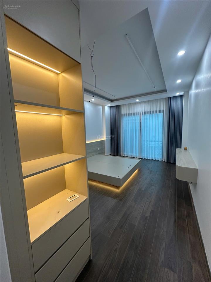 Bán nhà đồng nhân  đông la  hoài đức  33m2  6 tầng, ngõ ô tô thông, full nội thất