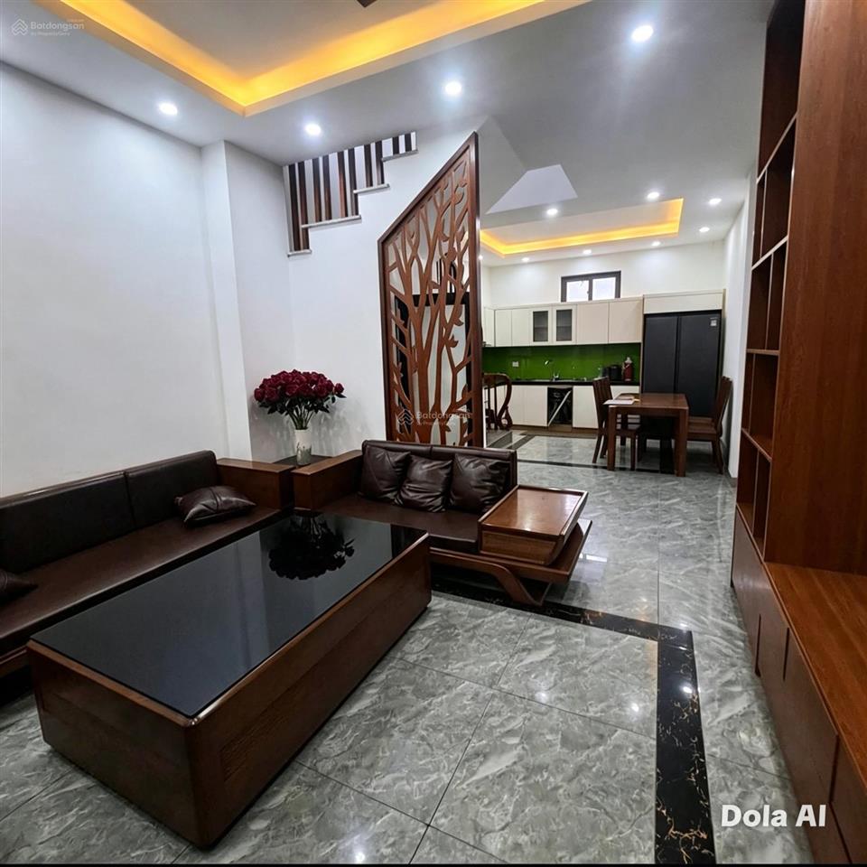 Bán nhà song phương, hoài đức  40m2 xây 3,5 tầng ô tô đỗ cổng  full nội thất