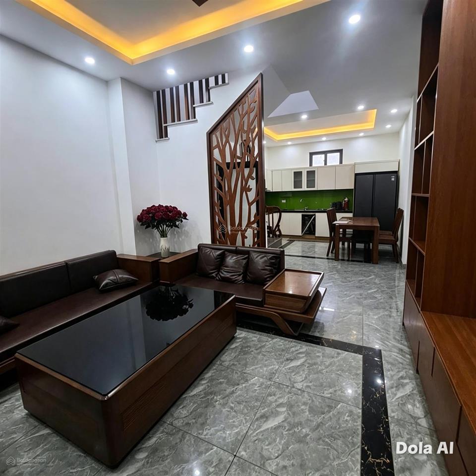 Bán nhà song phương, hoài đức  40m2 xây 3,5 tầng ô tô đỗ cổng  full nội thất