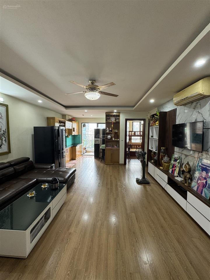 Bán căn hộ chung cư bắc hà, 219 trung kính cầu giấy 70m2 2 phòng ngủ gần công viên, chợ, trường học