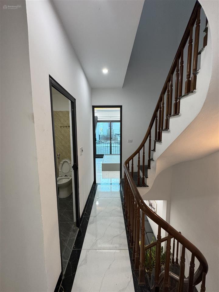 Nhà đại thành, quốc oai full nội thất  ô tô qua nhà  41m2  giá 3.65 tỷ ctl