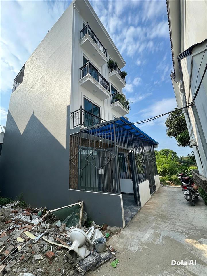 Chính chủ bán 1 căn giá hời  nhà đại thành, quốc oai  50m2  4 tầng  giá 3 tỷ