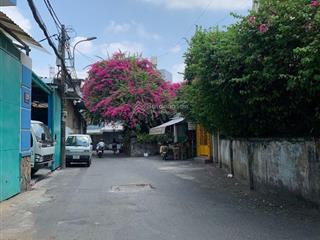 Bán nhà 2 tầng lê văn lương, phước kiển , nhà bè , dt đất  135 m2cách lê văn lương chỉ 80m.