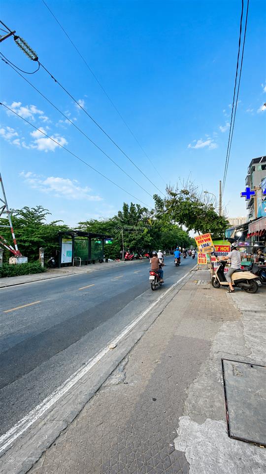 Bán đất lô góc 2 mặt tiền, phước kiển nhà bè, 6 x 18, gần phú mỹ hưng, xe tải vào tận nhà .