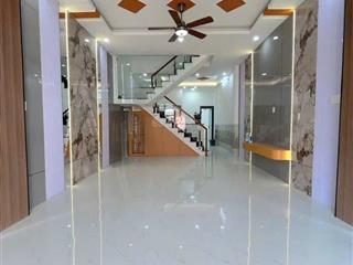 Bán nhà 2 tầng, lê văn lương, phước kiển, nhà bè. đất 130m2, xe hơi đậu trong nhà