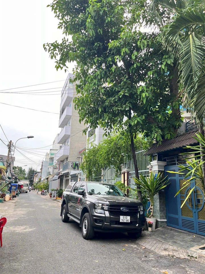 Bán nhà trọ 10 phòng lê văn lương, phước kiển, nhà bè 7,5 x 40 chỉ 8.x tỷ. cách pmh chỉ 10 phút .
