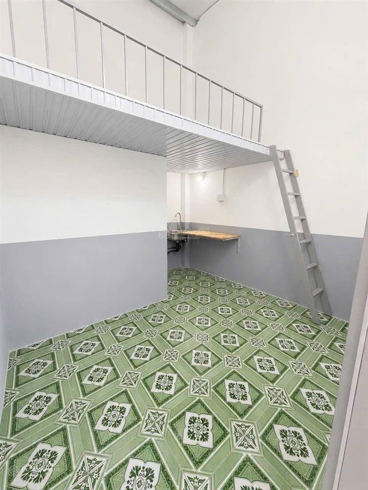 Bán nhà trọ 10 phòng lê văn lương, phước kiển, nhà bè 7,5 x 40 chỉ 8.x tỷ. cách pmh chỉ 10 phút .