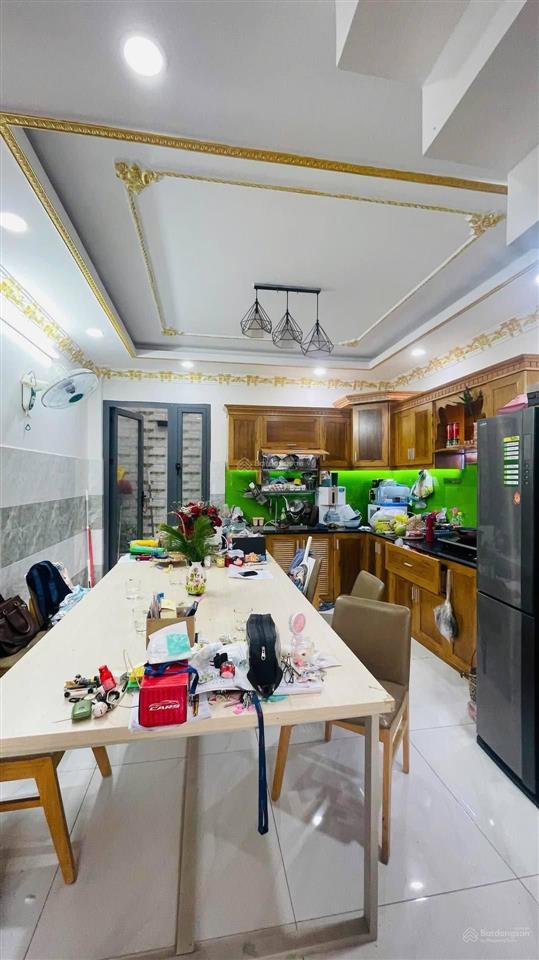 Bán nhà đẹp 2 tầng lê văn lương, phước kiển , nhà bè . ô tô quay đầu, vừa ở vừa thu nhập cho thuê.