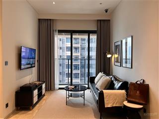 The marq bán căn hộ 2 phòng ngủ, nội thất cao cấp, ngay trung tâm quận 1. giá bán 16.5 tỷ all in.