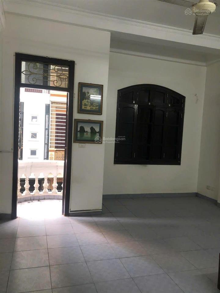 Chính chủ cho thuê tầng 1,2 có thang máy  làm kinh doanh hoặc ở