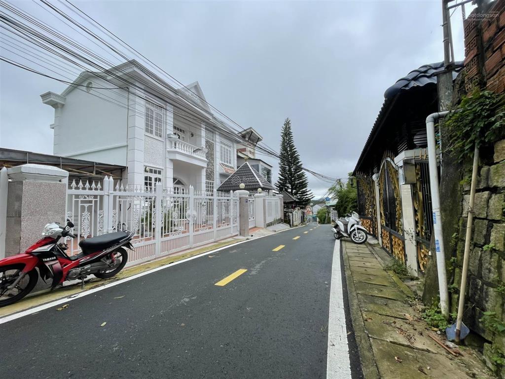 Bán gấp cuối năm  villa view thông tt đà lạt giảm sâu 2,2 tỷ không có căn thứ 2