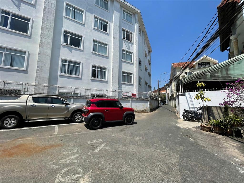 Chủ ngộp bán gấp! lô đất xây ks ngay nhà thờ con gà cách hồ xuân hương chỉ 700m ngang 7m hiếm có!