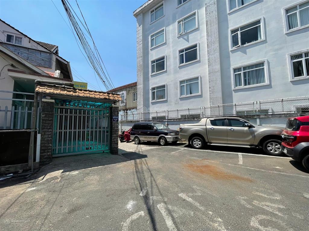 Chủ ngộp bán gấp! lô đất xây ks ngay nhà thờ con gà cách hồ xuân hương chỉ 700m ngang 7m hiếm có!