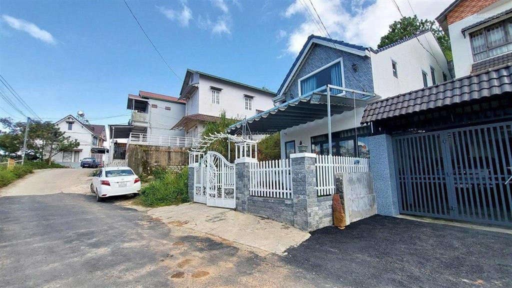 Hàng hiếm đà lạt villa gần 200m2 view đẹp, chủ cần tiền giảm 3 tỷ