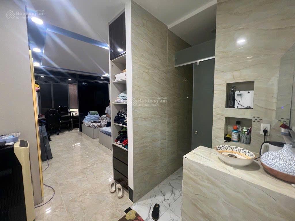 Nhà 6x18m mặt tiền đường bình đông, cách q5 chỉ một cây cầu, vị trí đắc địa