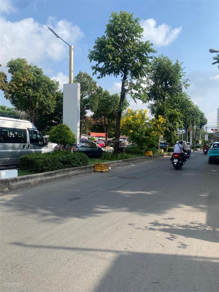Bán đất 5x16m view đẹp tại hoàng quốc việt q7 sát phú mỹ hưng