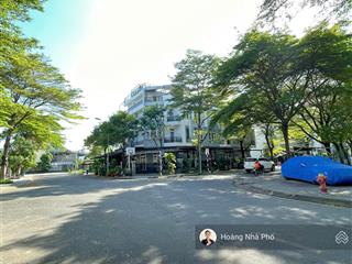 Biệt thự nghỉ dưỡng 5 tầng có thang máy  252m2 ngang 9m  đường 16m  3 mặt nhà thoáng  25 tỷ