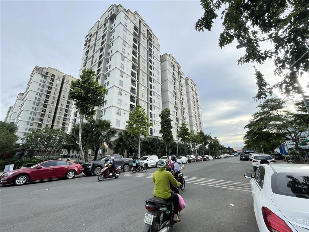 Khu biệt thự vip gần global city  220m2 ngang 9m  đường 12m  khu vực xây 4 tầng  22 tỷ tl