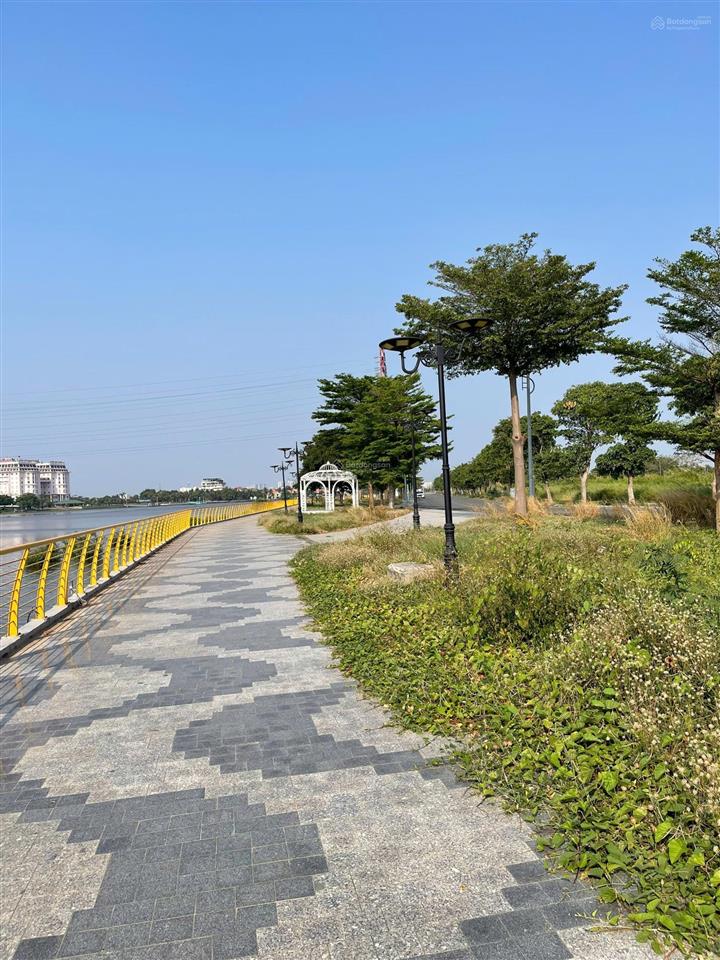Bán đất khu dân cư đồng bộ, hạ tầng đẹp, 5x21m, đường 13m, ngay vạn phúc city. 10.5 tỷ