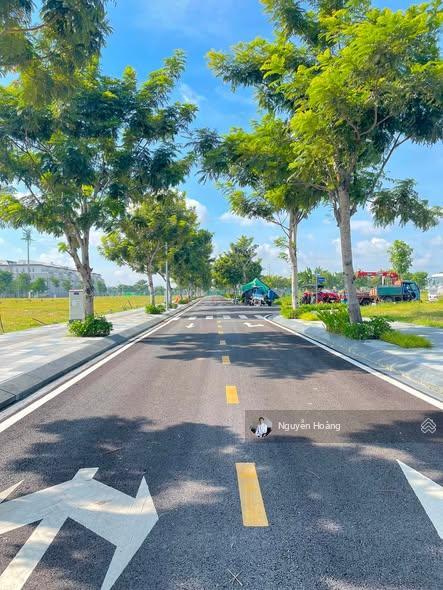 Chỉ 1 lô bán  tdc hud vạn phúc city  115m2 ngang 5m  ngay khu biệt thự trăm tỷ