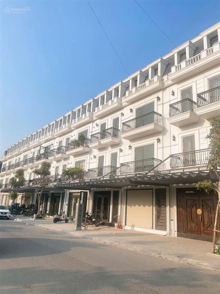 Chủ nhà cần bán căn nhà liền kề mb hồ sen(csedp lotus) giá chỉ 6 tỷ.  0388 206 ***
