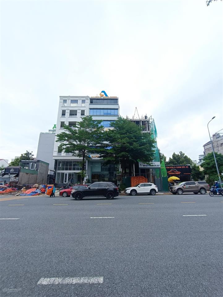 Bán khuôn đất dự án huy hoàng, mặt tiền đường 20m, 8x20m, kết cấu xây hầm 7 tầng giá tốt