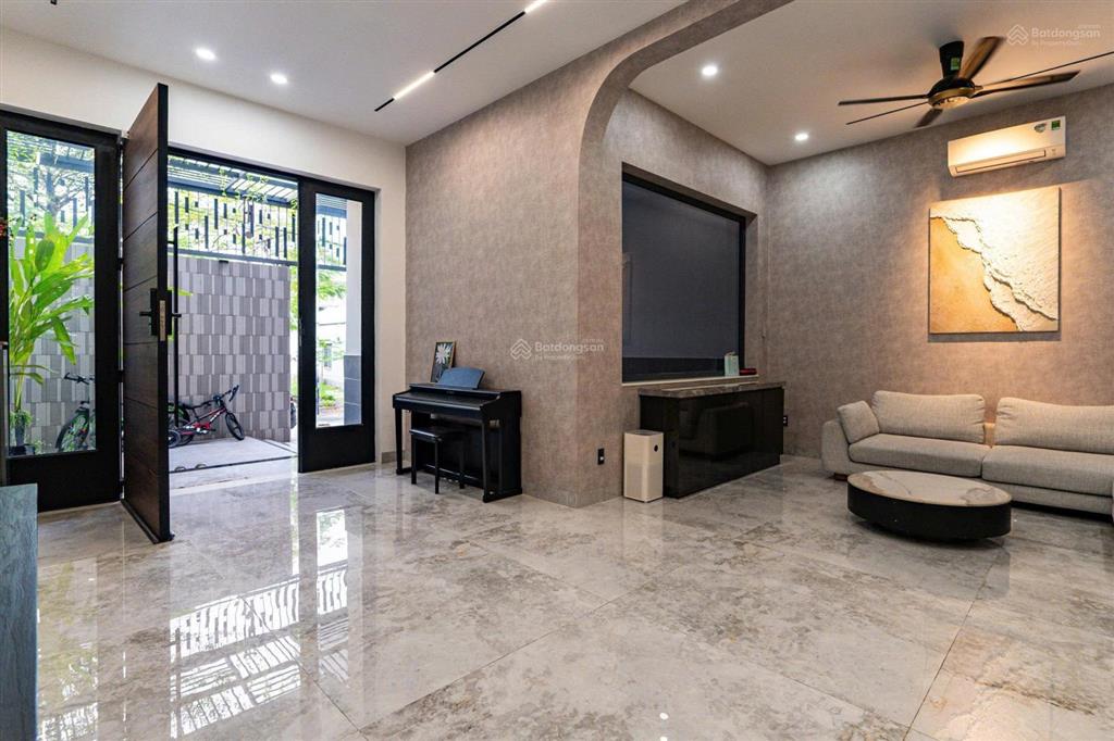 Bán nhà bằng giá đất tại khu dân cư phú nhuận 1,2, 19,5 tỷ, dt 7x18,5m, đầy đủ nội thất