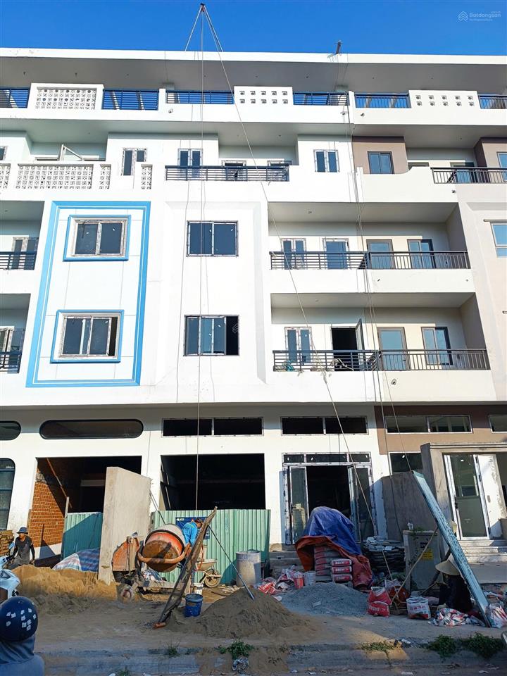 Cho thuê nhà hầm 6 tầng, 100tr/th mặt tiền trương văn bang, thạnh mỹ lợi, quận 2, có thang máy pccc