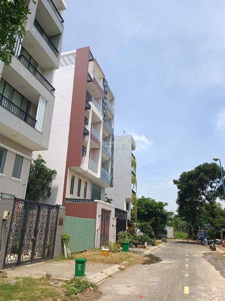 Cho thuê nhà 6 tầng, có thang máy, nội thất đầy đủ giá thuê 35 tr/tháng