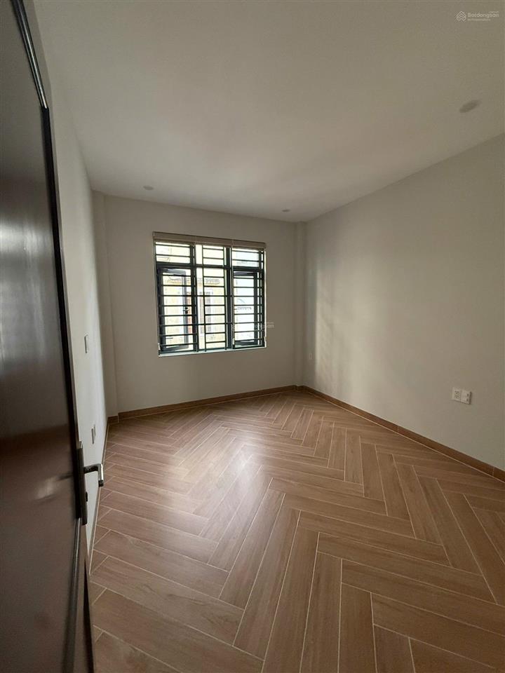 Bán nhà mới xây ngay lâm văn bền, tân thuận, quận 7, 4 tầng, 70m2 giá 13,9 tỷ tl