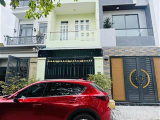 Nhà đẹp kdc nam khang 56m2, 4 tầng, gần kđt đông tăng long, chợ long trường, hoàn công, q9